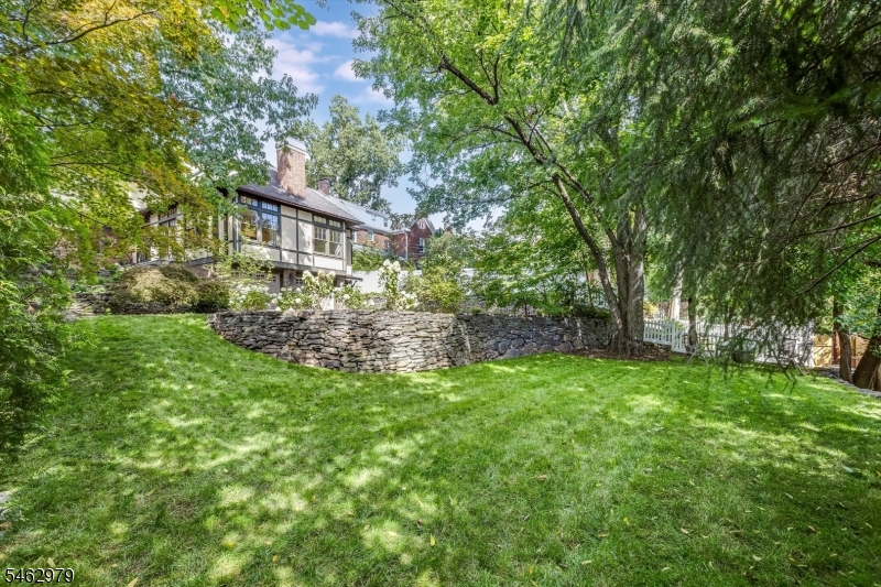 121 Christopher Street Montclair NJ 07042