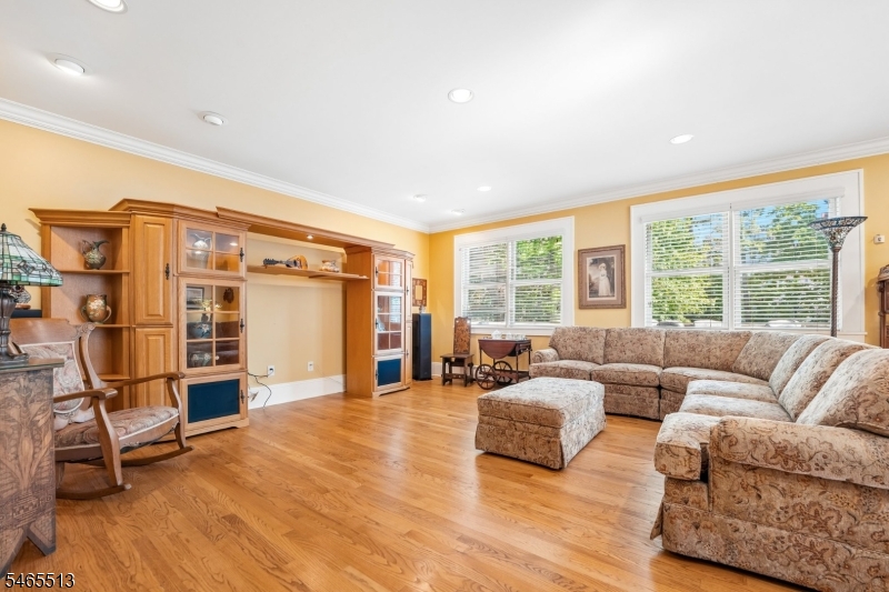 76 Summit Avenue Hackensack NJ 07601