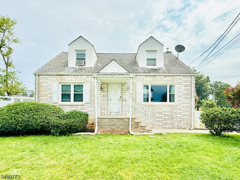 674 Cedar Street Woodbridge NJ 07067