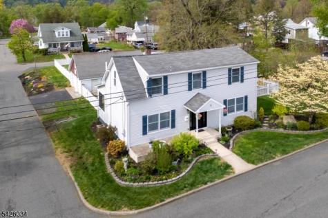 7 Park Square Lopatcong NJ 08865