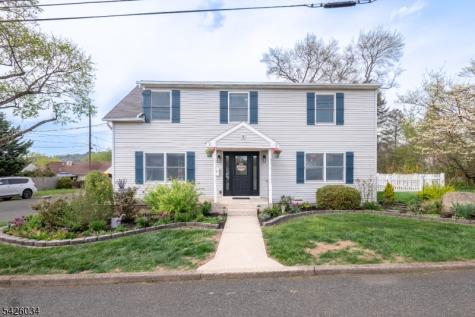 7 Park Square Lopatcong NJ 08865