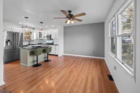 7 Park Square Lopatcong NJ 08865