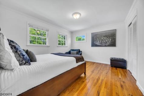 935 Minisink Way Westfield NJ 07090