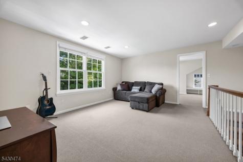935 Minisink Way Westfield NJ 07090