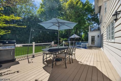 935 Minisink Way Westfield NJ 07090
