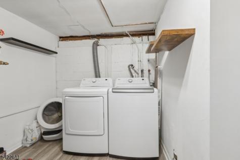 518 Edith Road Roxbury NJ 07850
