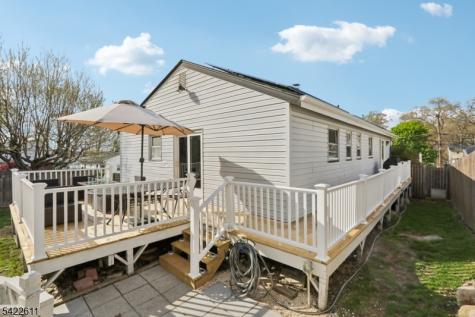 518 Edith Road Roxbury NJ 07850