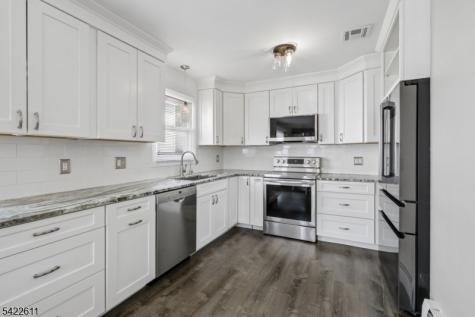 518 Edith Road Roxbury NJ 07850