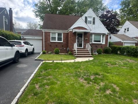 13 Hedman Place Fair Lawn NJ 07410