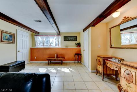 21 W William Street Lincoln Park NJ 07035