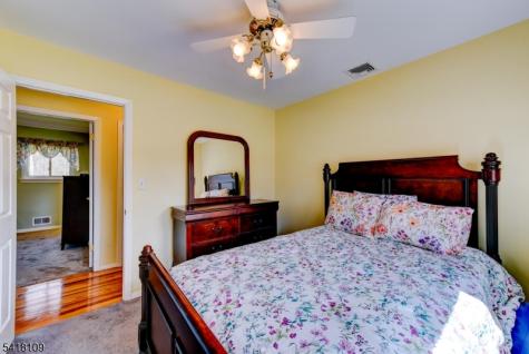 21 W William Street Lincoln Park NJ 07035