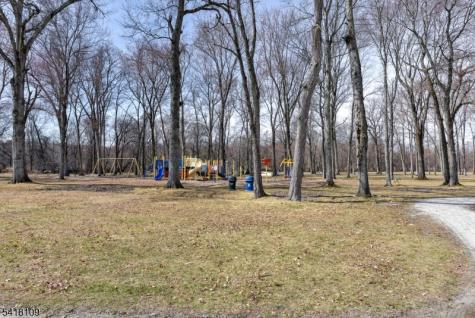 21 W William Street Lincoln Park NJ 07035