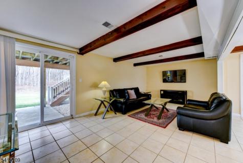 21 W William Street Lincoln Park NJ 07035