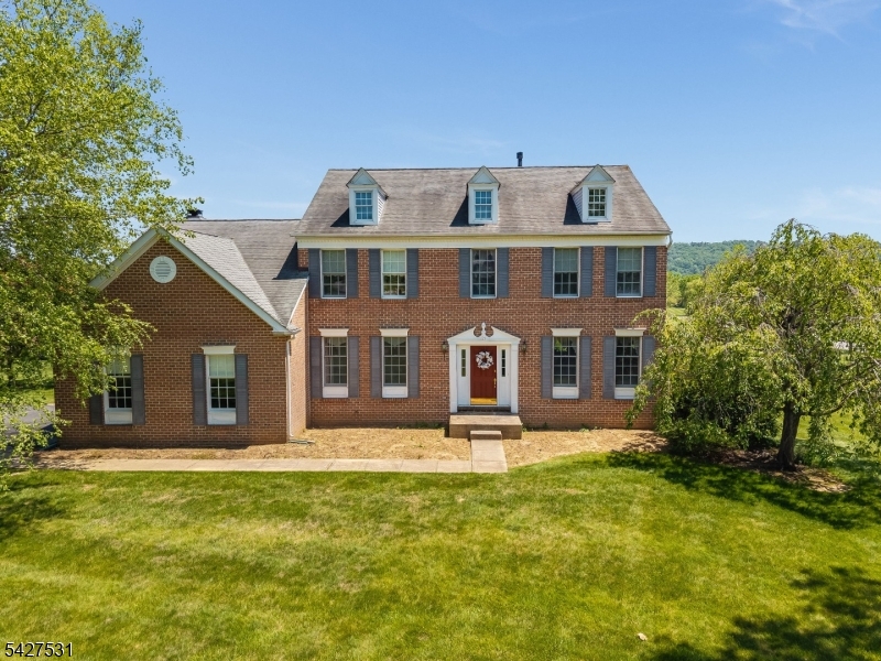 21 Surry Lane Franklin NJ 08802