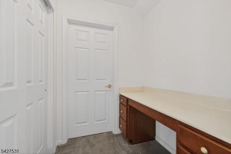 21 Surry Lane Franklin NJ 08802