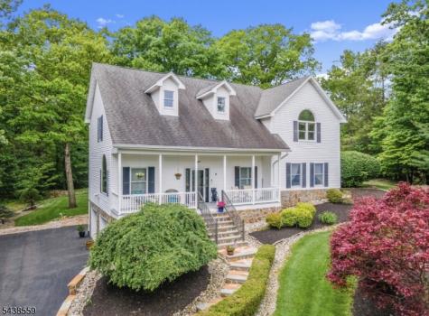16 Bear Trail West Milford NJ 07421