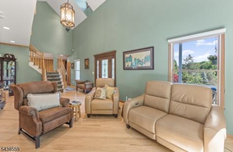 16 Bear Trail West Milford NJ 07421