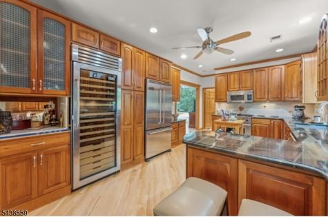 16 Bear Trail West Milford NJ 07421