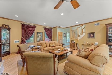16 Bear Trail West Milford NJ 07421