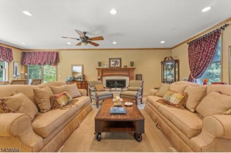 16 Bear Trail West Milford NJ 07421