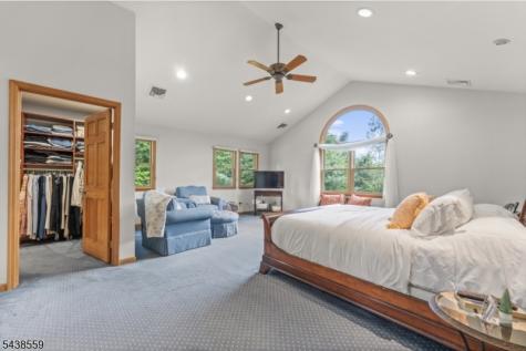 16 Bear Trail West Milford NJ 07421