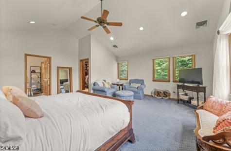 16 Bear Trail West Milford NJ 07421