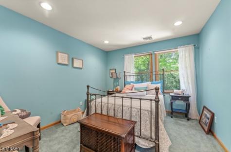 16 Bear Trail West Milford NJ 07421