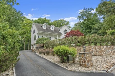 16 Bear Trail West Milford NJ 07421