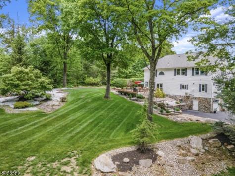 16 Bear Trail West Milford NJ 07421