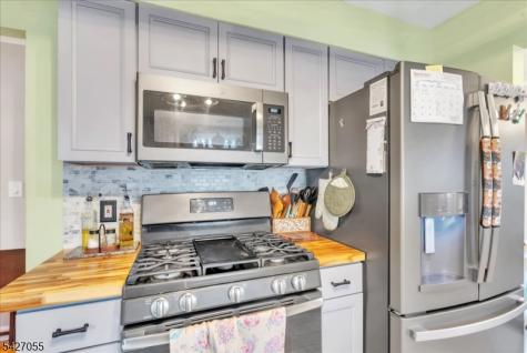 1 Sanders Court West Milford NJ 07480