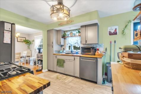 1 Sanders Court West Milford NJ 07480