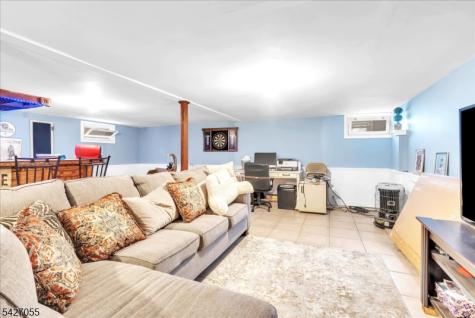 1 Sanders Court West Milford NJ 07480