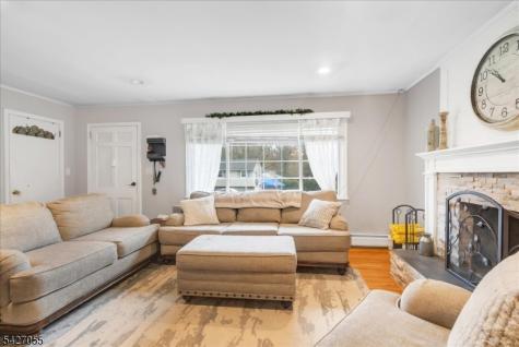 1 Sanders Court West Milford NJ 07480