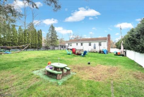 1 Sanders Court West Milford NJ 07480
