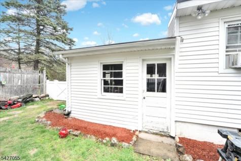 1 Sanders Court West Milford NJ 07480