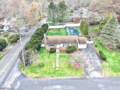 1 Sanders Court West Milford NJ 07480