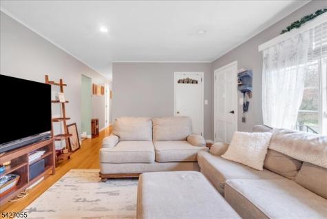 1 Sanders Court West Milford NJ 07480
