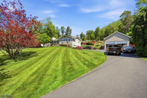 278 Decker Pond Road Green NJ 07821