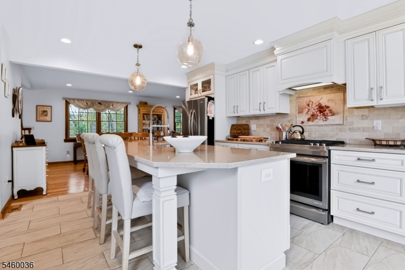 7 Pinewood Court Raritan NJ 08822