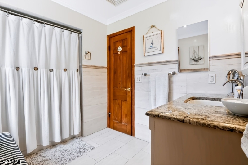 7 Pinewood Court Raritan NJ 08822