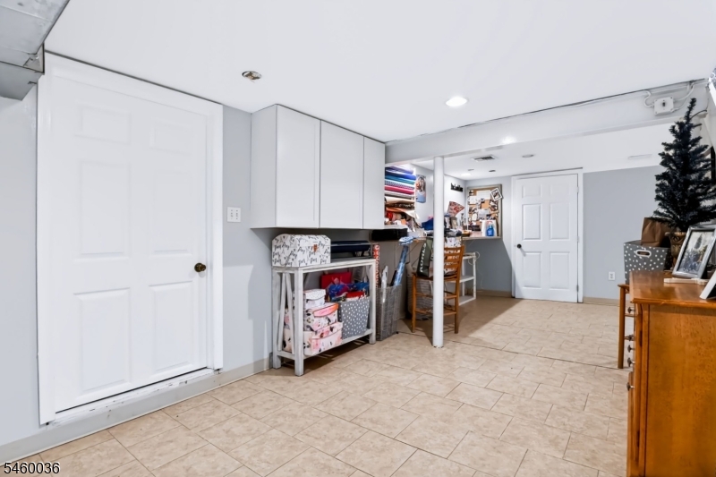 7 Pinewood Court Raritan NJ 08822