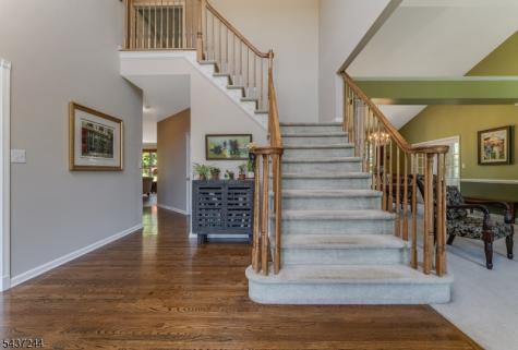 27 Kalan Farm Road Bethlehem NJ 08827