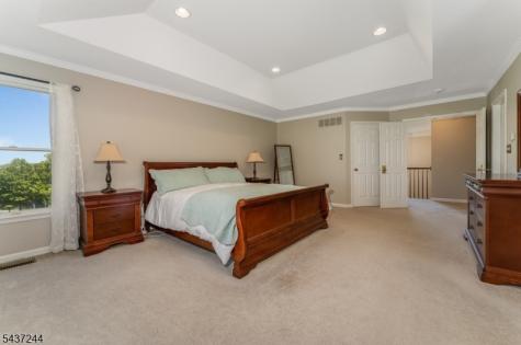 27 Kalan Farm Road Bethlehem NJ 08827