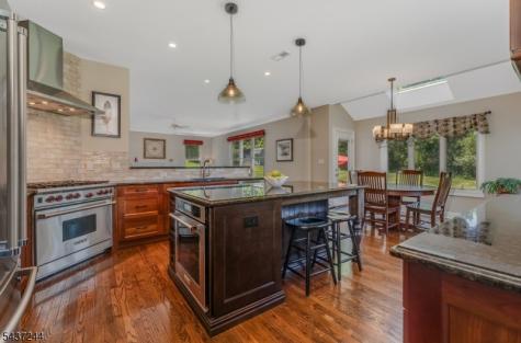 27 Kalan Farm Road Bethlehem NJ 08827