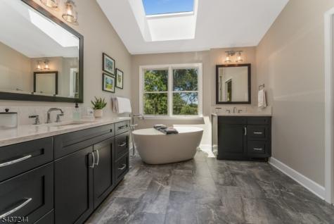 27 Kalan Farm Road Bethlehem NJ 08827