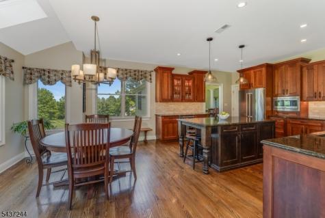 27 Kalan Farm Road Bethlehem NJ 08827