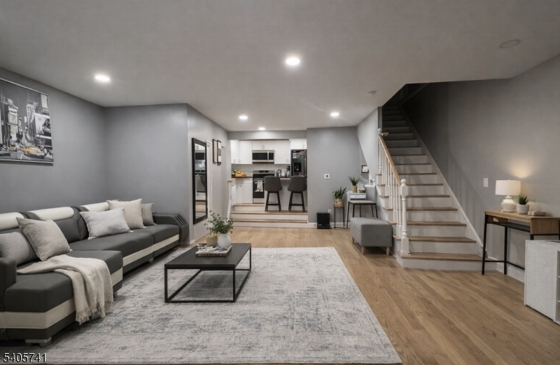 83 Bedford Street East Orange NJ 07018