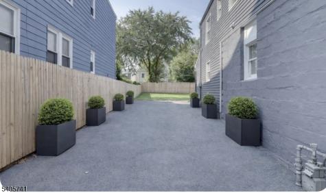 83 Bedford Street East Orange NJ 07018