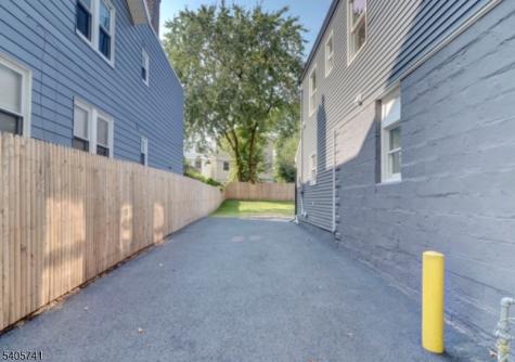 83 Bedford Street East Orange NJ 07018