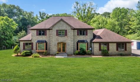 10 Tara Court Hardwick NJ 07825